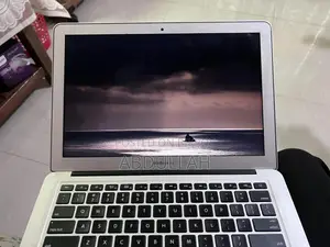 Laptop Apple MacBook Air 2017 8GB Intel Core i5 SSD 128GB