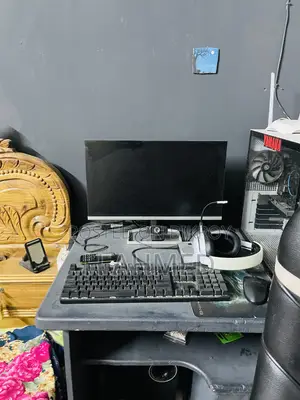 Desktop Computer Gigabyte 16GB Intel Core i5 SSD 512GB