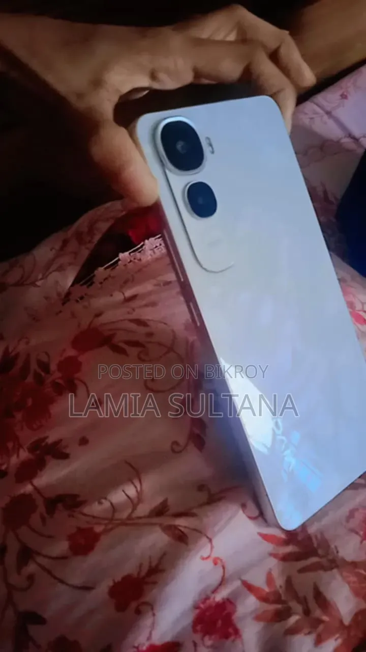 ভিভো ওয়াই ৪০০ ১২৮ জিবি সাদা