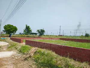 বসুন্ধরায় নেস্টোরা হোল্ডিংস লিমিটেড-এ ৪ বেডরুমের অ্যাপার্টমেন্ট বিক্রয়ের জন্য