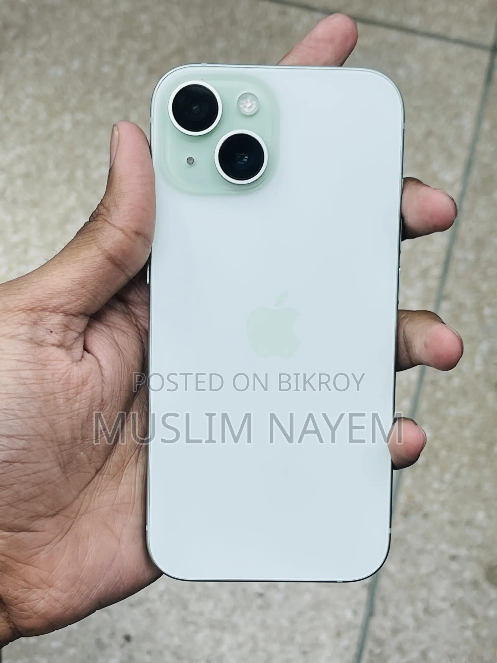 Apple iPhone 15 128 GB Green
