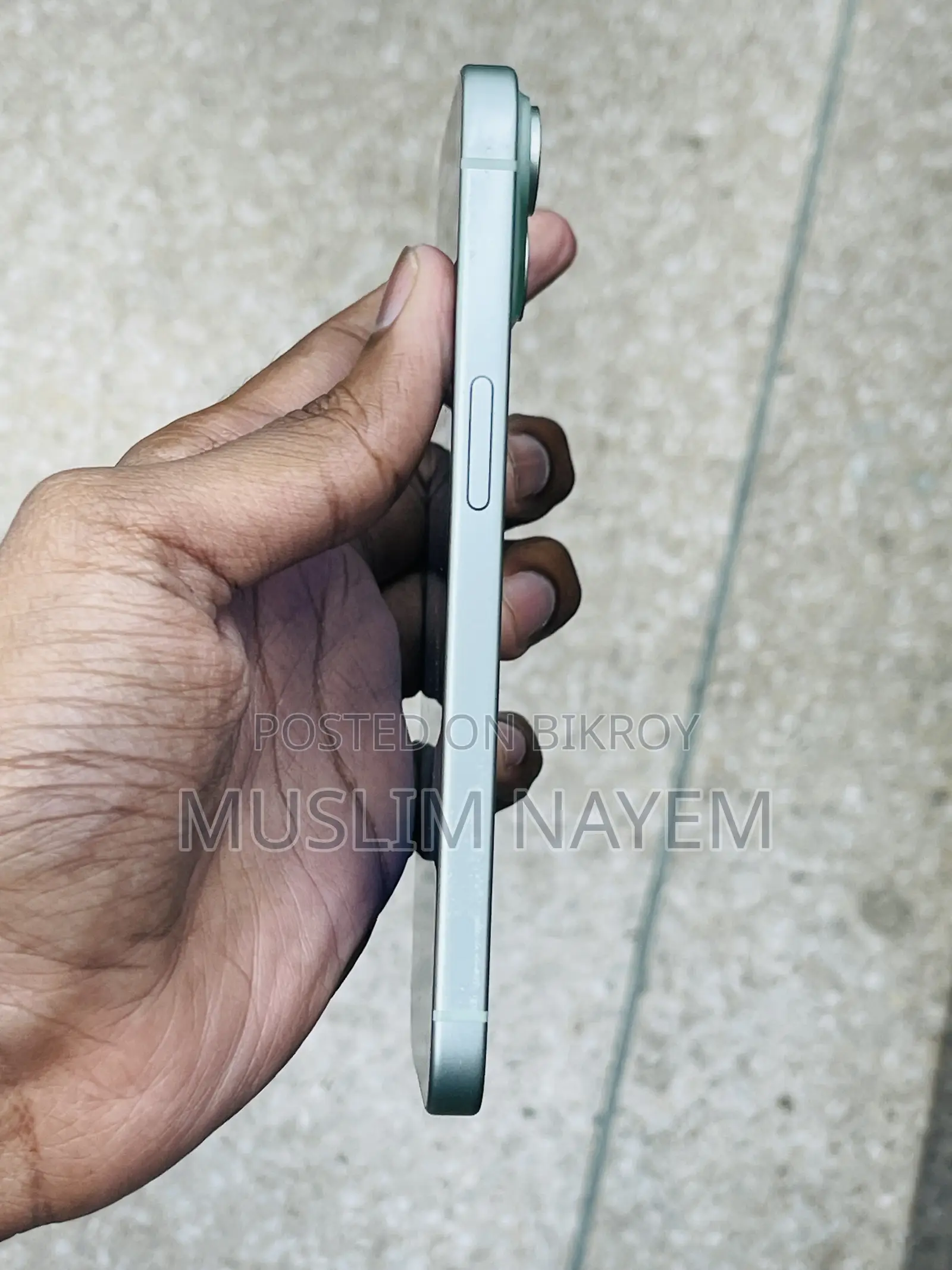 Apple iPhone 15 128 GB Green