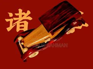 Wooden Car (Showpiece)