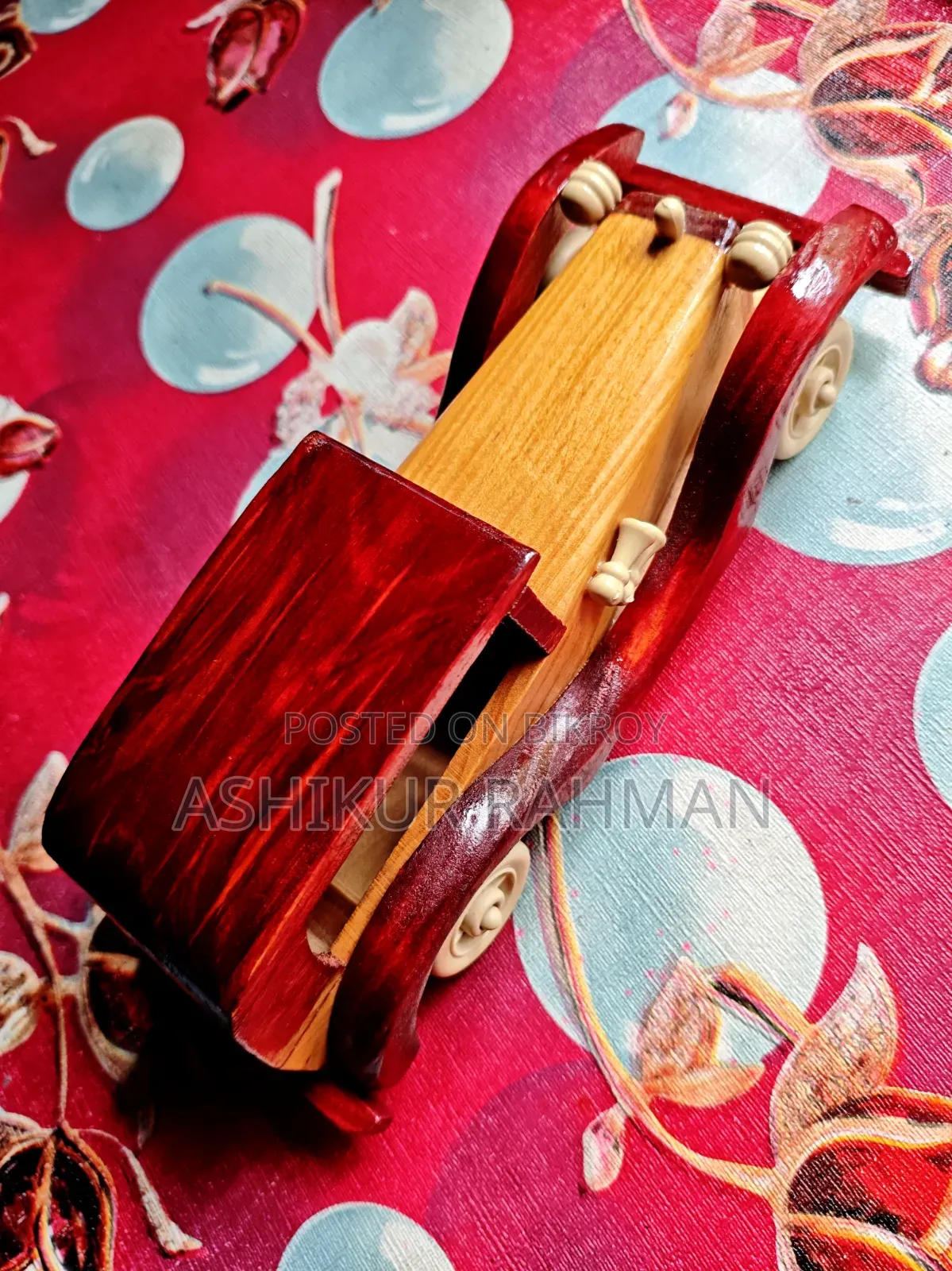 Wooden Car (Showpiece)