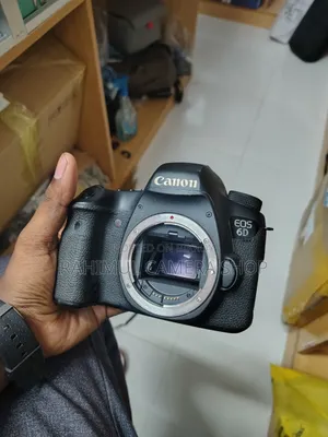 Canon 6D Full Frame DSLR Camera
