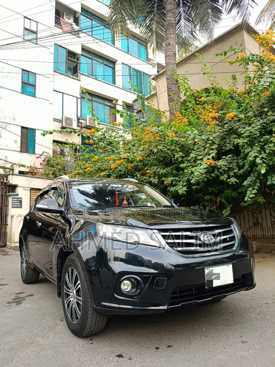 গাড়ি ২০১৮ কালো