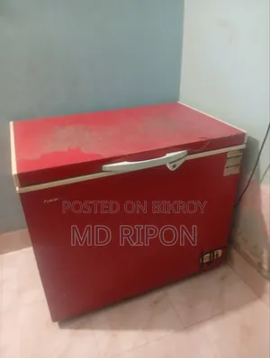 পুরাতন ফ্রিজ