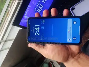 Apple iPhone XR 64 GB Black
