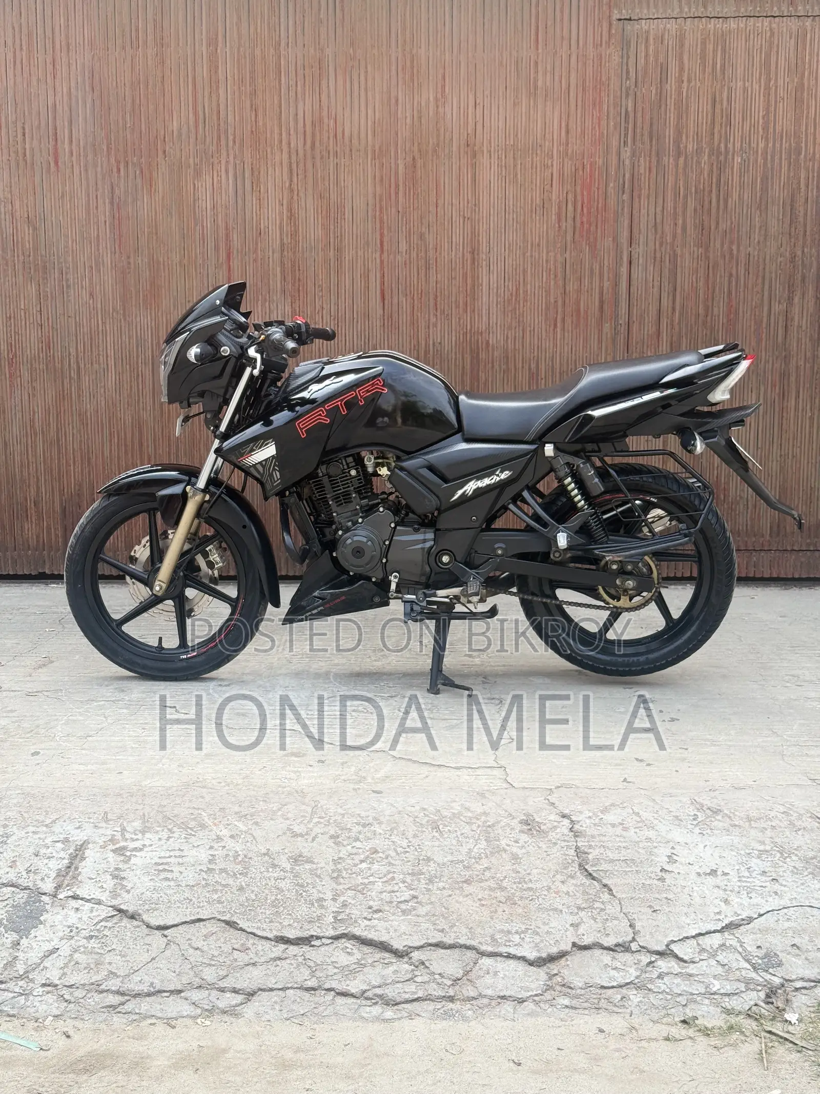 TVS Apache RTR 160 2V 2021 Black