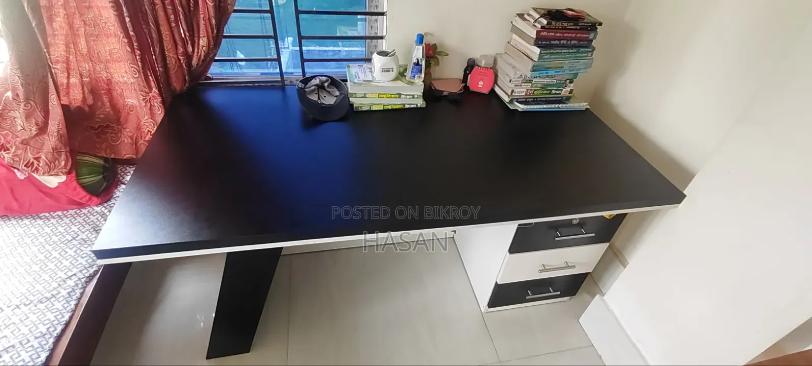 কিছু ভালো মানের বাসায় ব্যবহার করা ফার্নিচার বিক্রি করা হবে