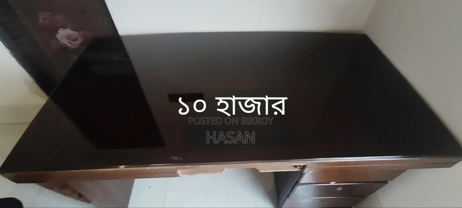 কিছু ভালো মানের বাসায় ব্যবহার করা ফার্নিচার বিক্রি করা হবে