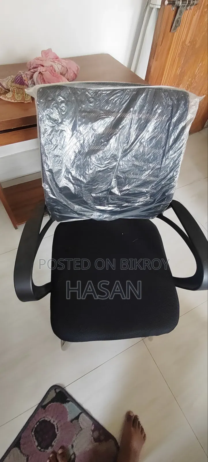 কিছু ভালো মানের বাসায় ব্যবহার করা ফার্নিচার বিক্রি করা হবে