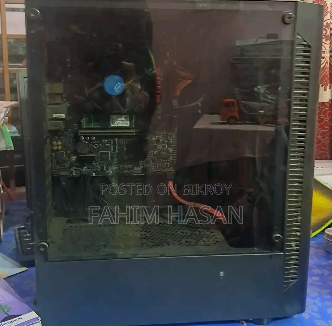 Desktop Computer 8GB Intel Core I3 HDD+SSD 640GB