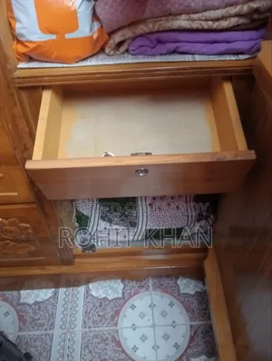 অরিজিনাল সেগুন কাঠের আলমারি