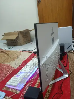 Desktop Computer 8GB Intel Core I5 SSD 128GB