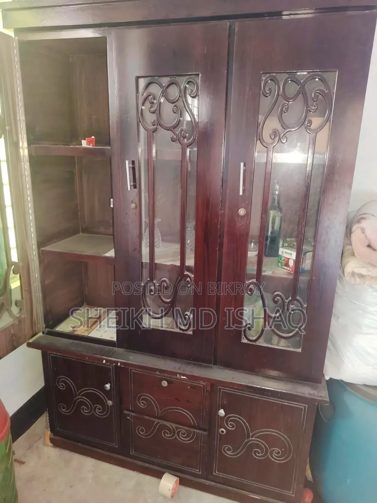Wall Cabinet