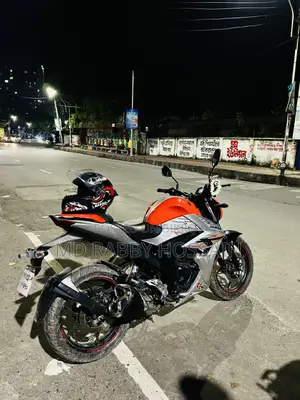 Suzuki Gixxer Fi ABS 2025 Orange