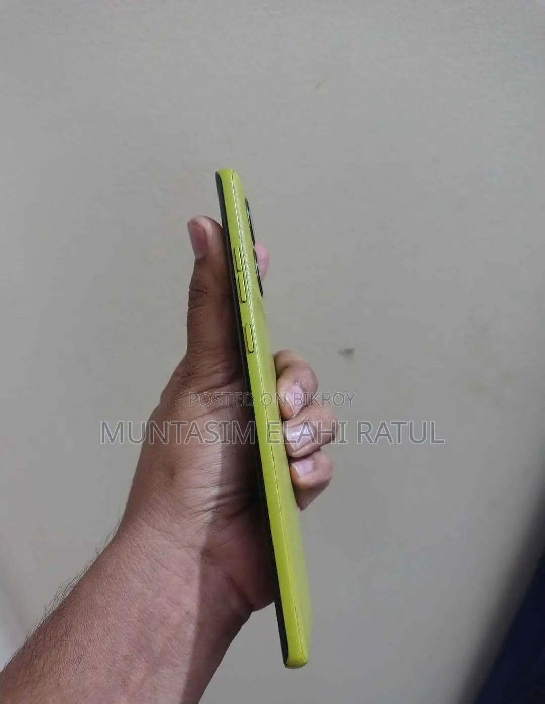Motorola Moto G85 128 GB Yellow