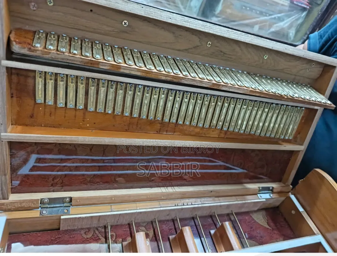 Popular upright reed Bina Banshi harmonium for sale.