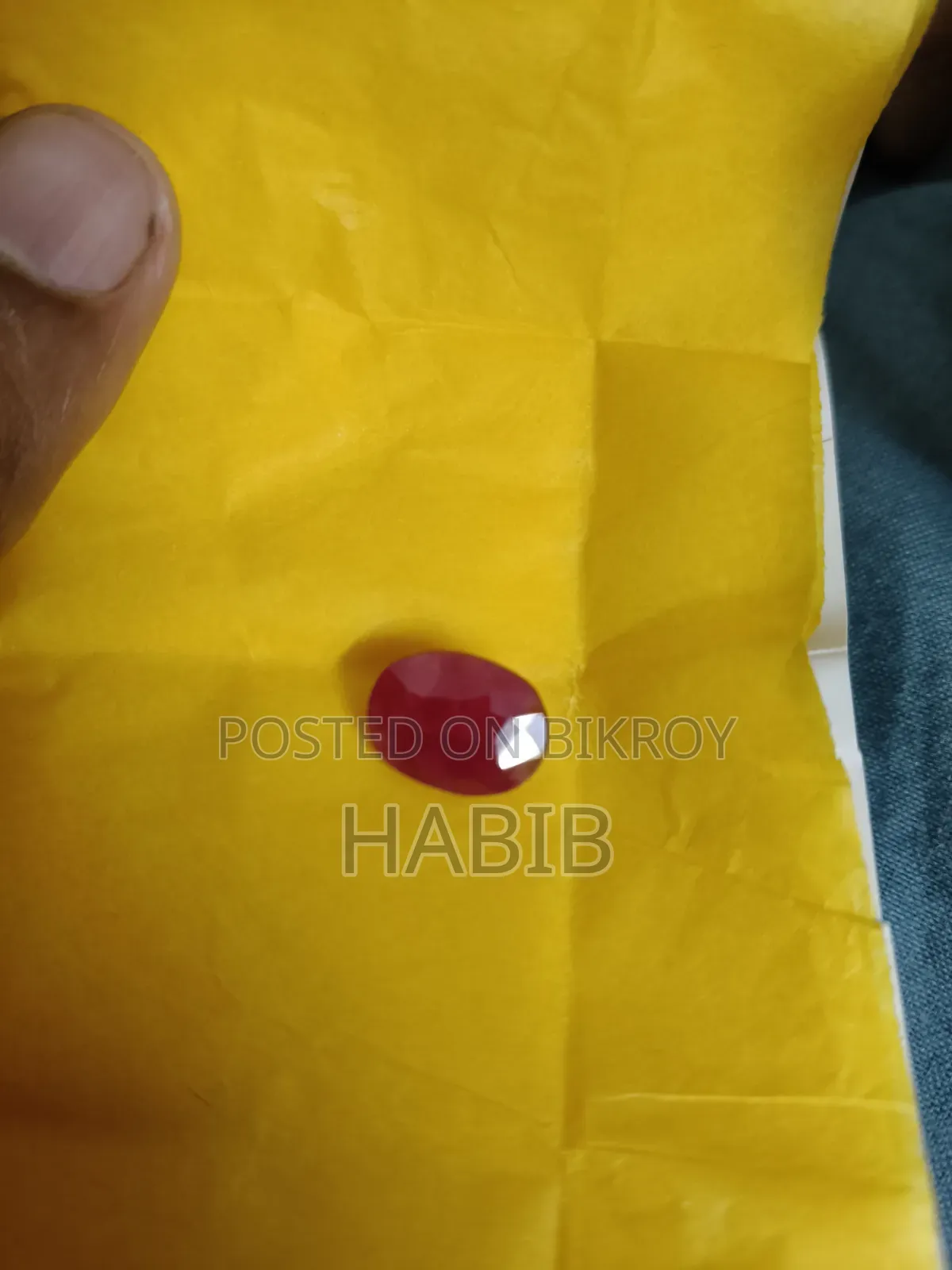 রুবি রত্নপাথর
