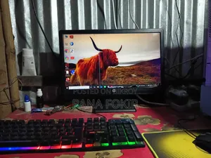 Desktop Computer MSI 4GB Intel Core I3 SSD 128GB