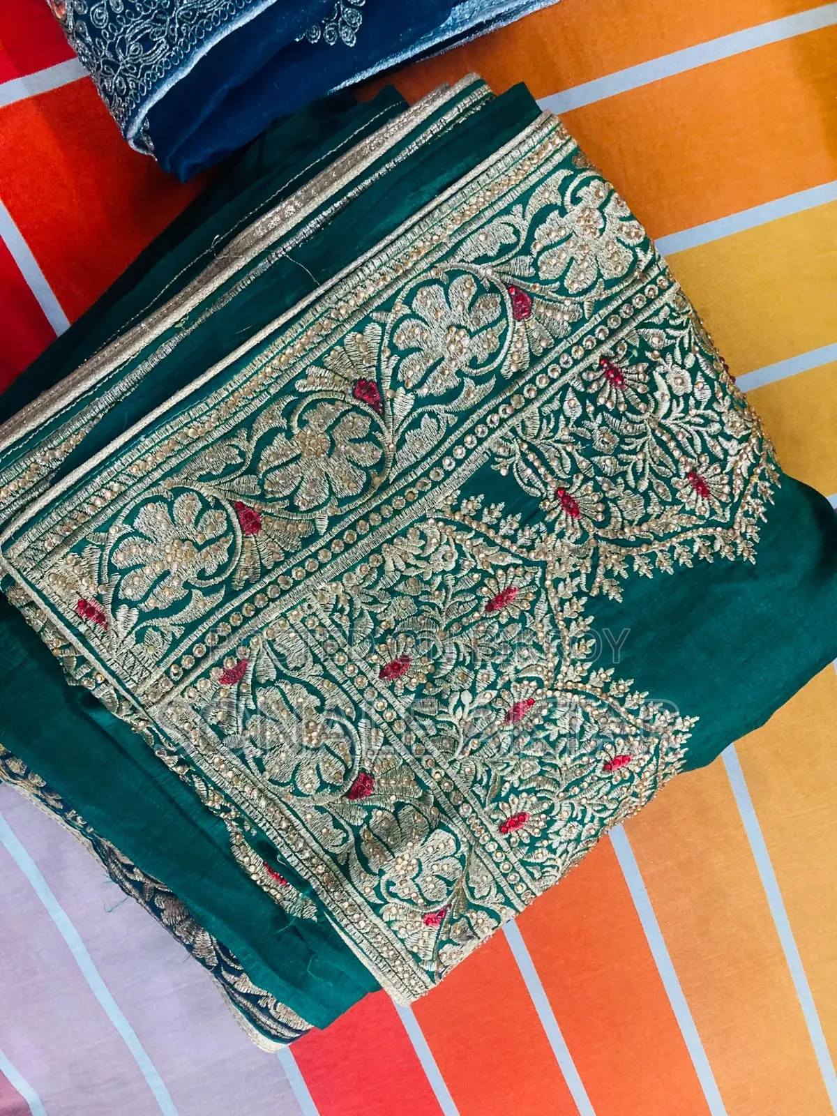 গর্জেস পার্টি শাড়ি