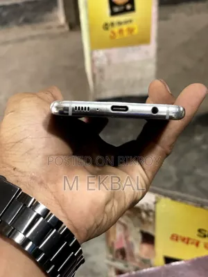 New Samsung Galaxy S10 128 GB Blue