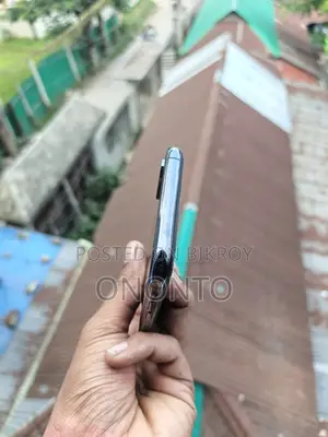 Apple iPhone XS 64 GB Gray