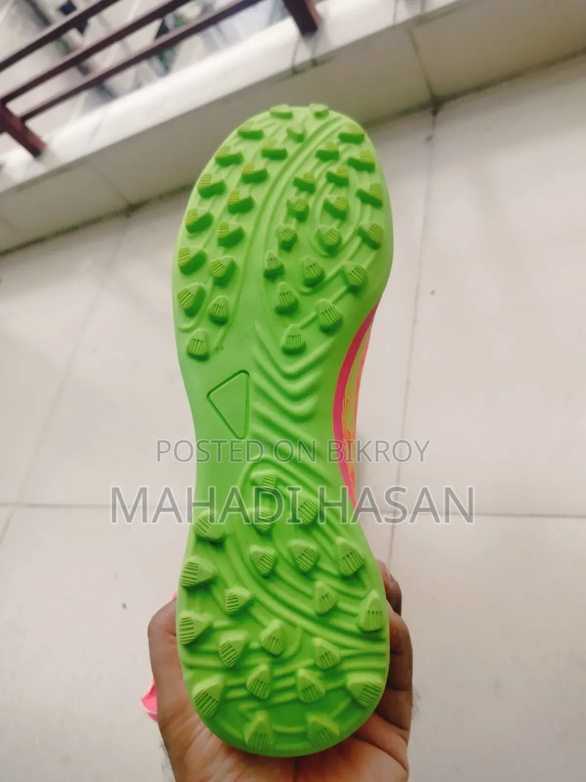 টার্ফ সু/ Turf