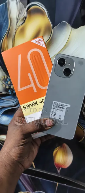 Tecno Spark 30C 128 GB White