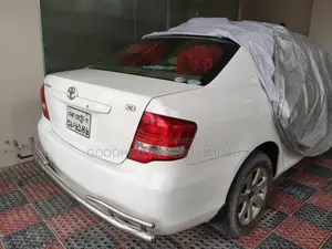 Toyota Axio 2010 White
