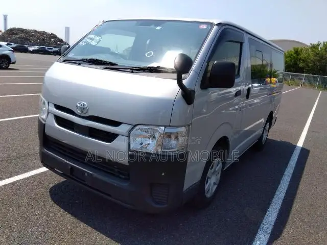 Toyota HiAce 2021 Silver