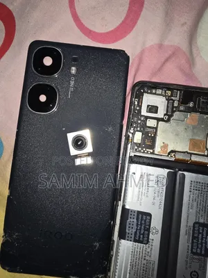 আইকিউওও ২৫৬ জিবি ব্ল্যাক