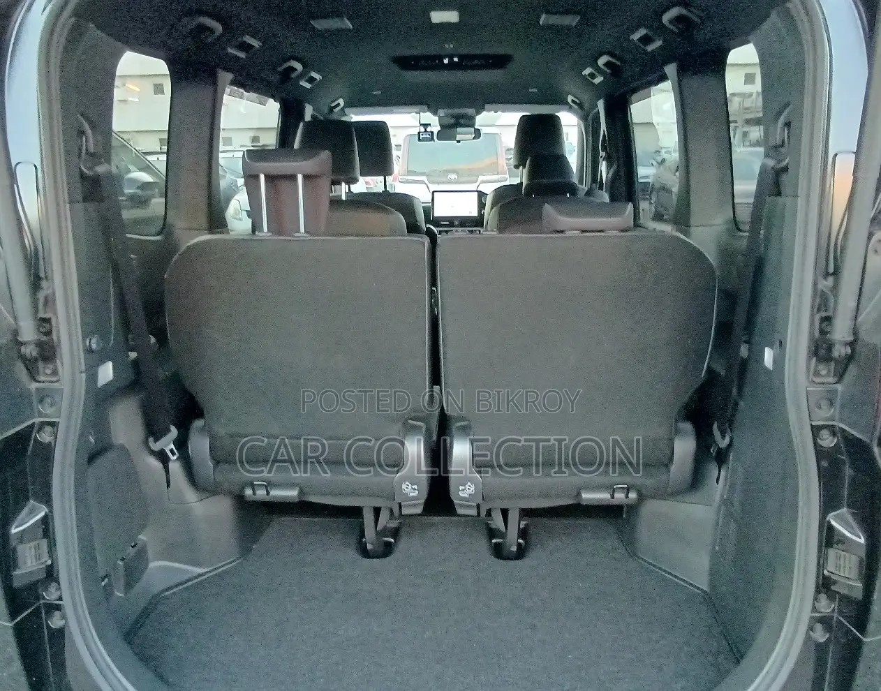 Toyota Voxy 2023 Black