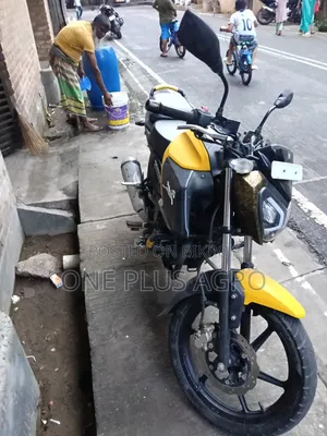 TVS Raider 125 2024 Yellow