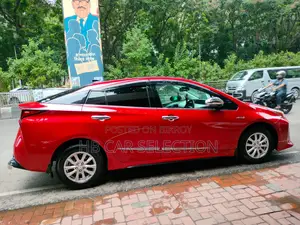 Toyota Prius 2019 Red