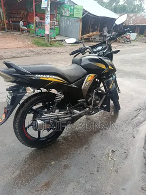 TVS Stryker 125 2020 Yellow