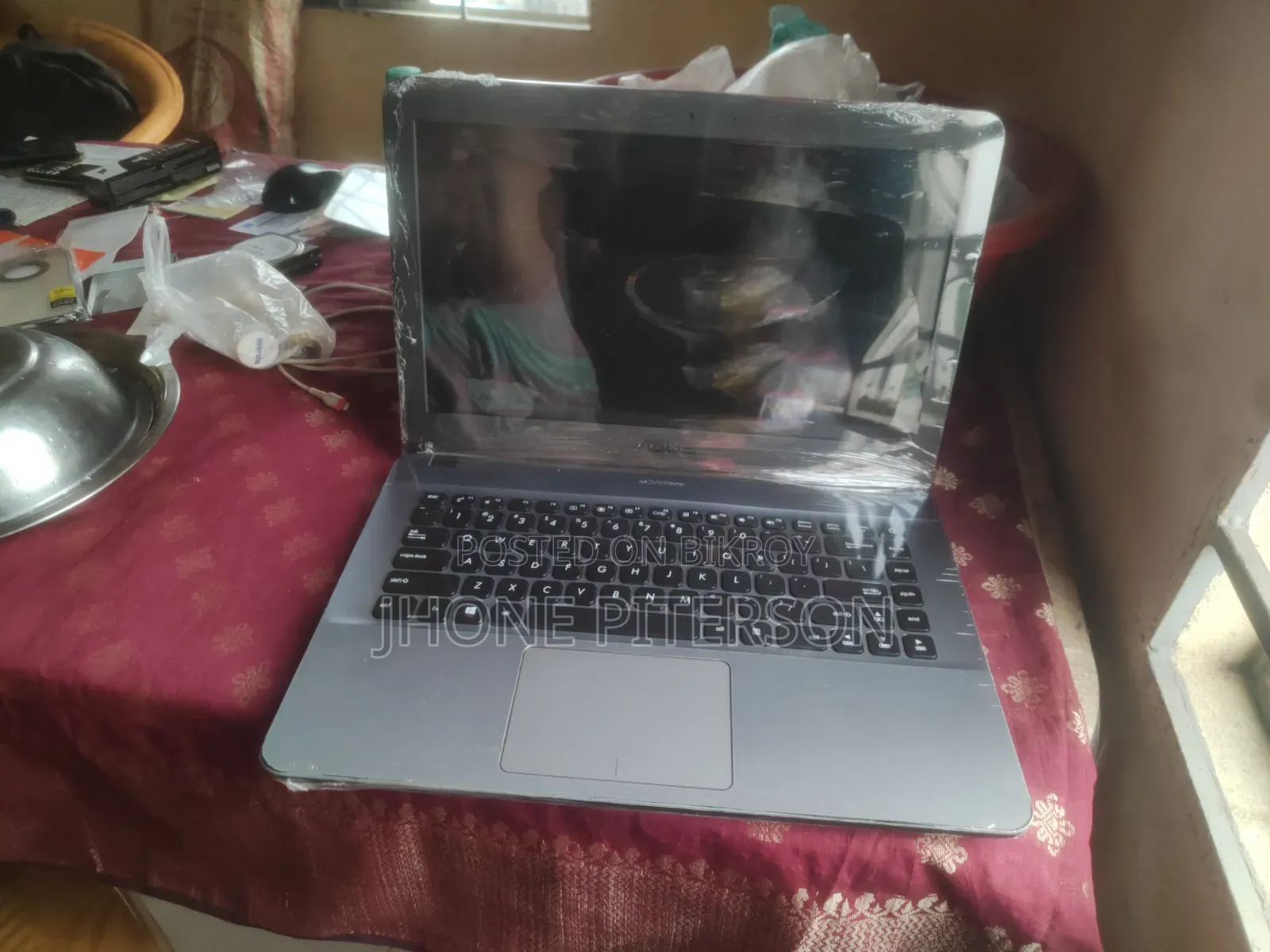 Laptop Asus X44LY 2GB Intel Atom SSD 256GB