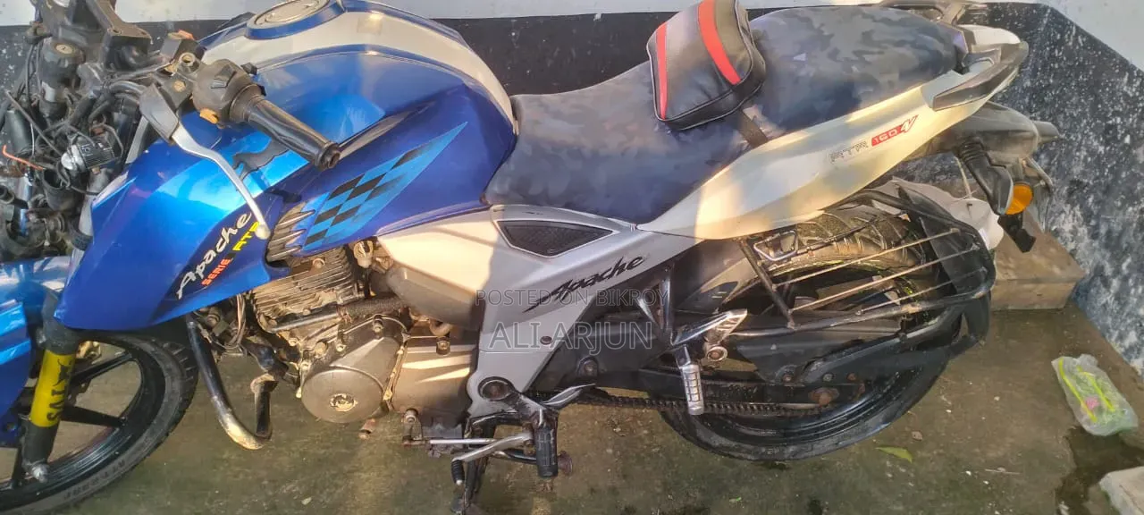 TVS Apache RTR 160 4V 2021 Blue