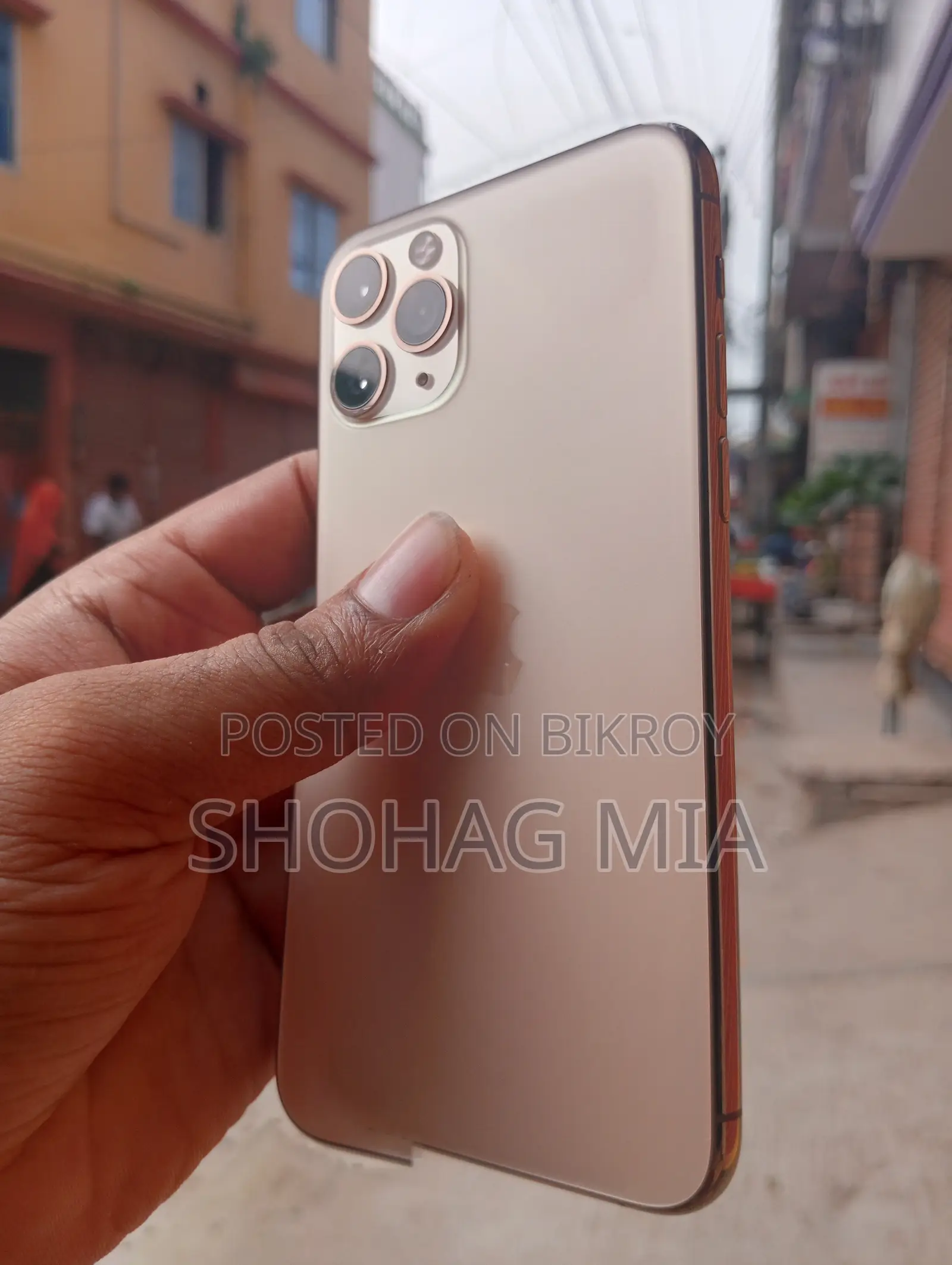 অ্যাপল আইফোন ১১ প্রো ২৫৬ জিবি রোজ গোল্ড