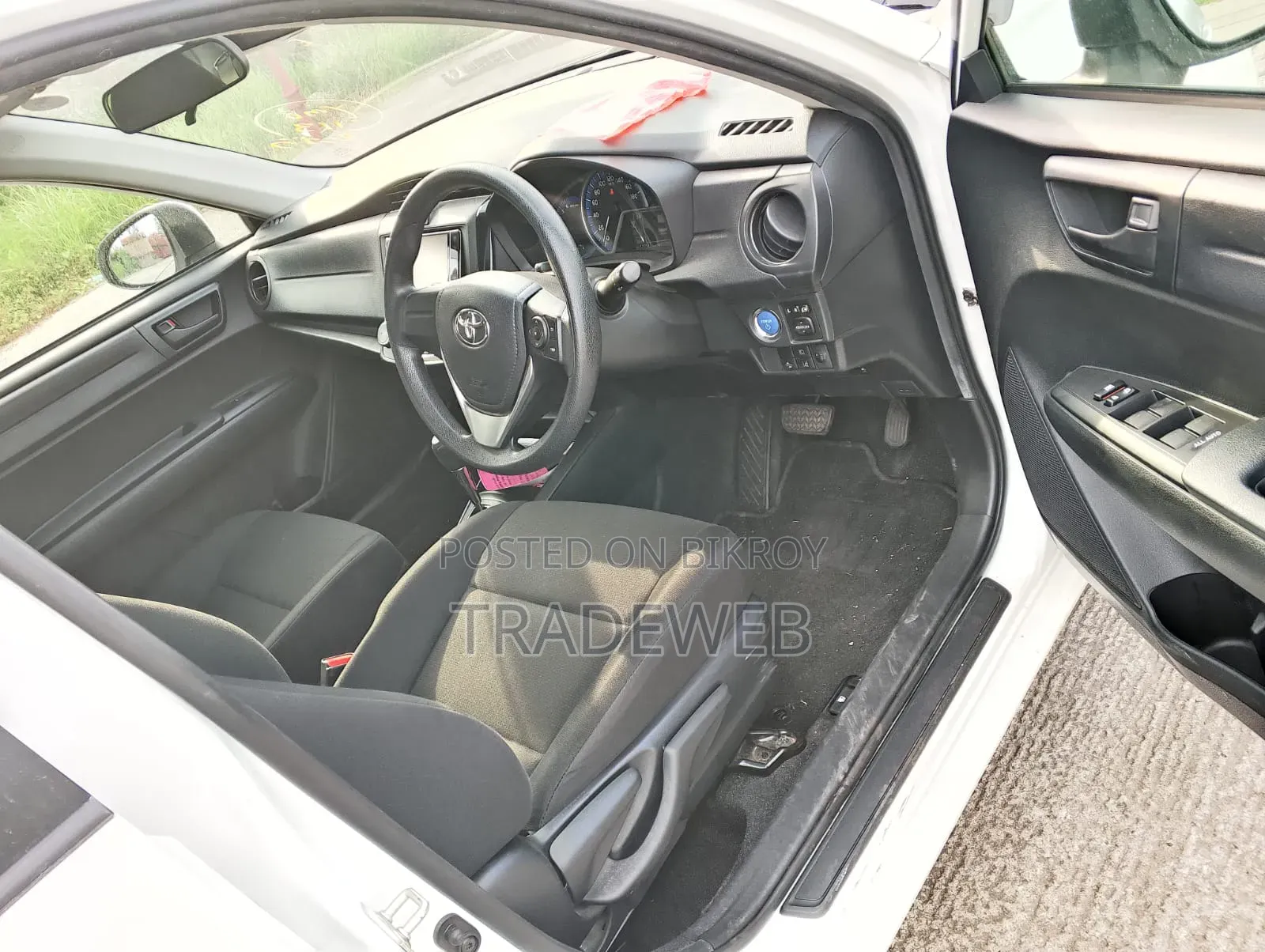 Toyota Axio 2021 White