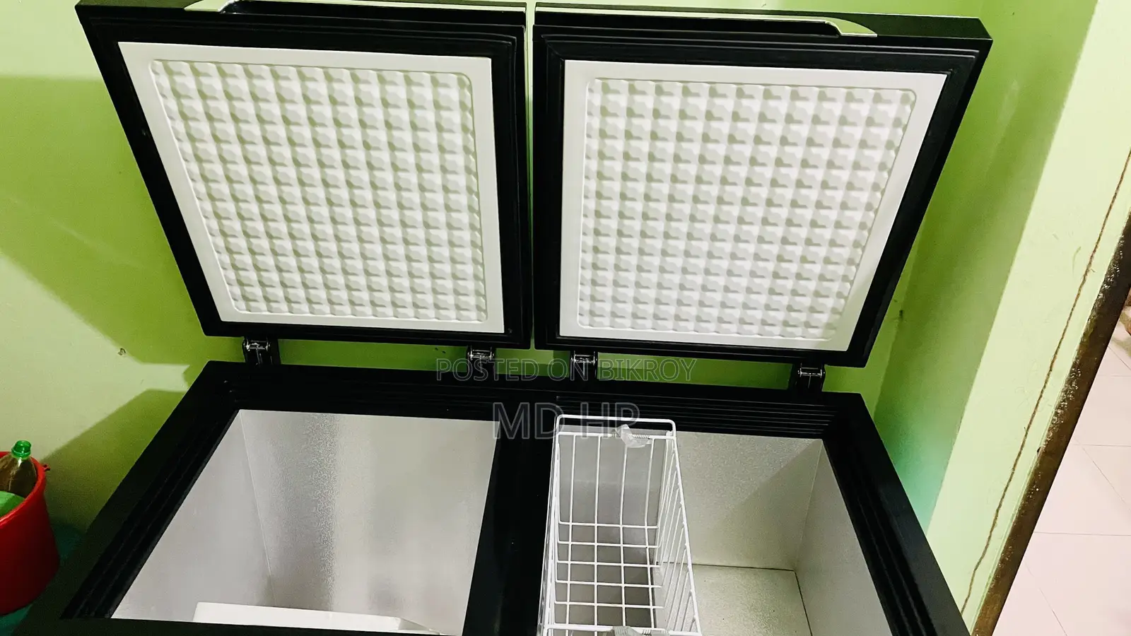 Fridge, used like new, no problems, full fresh