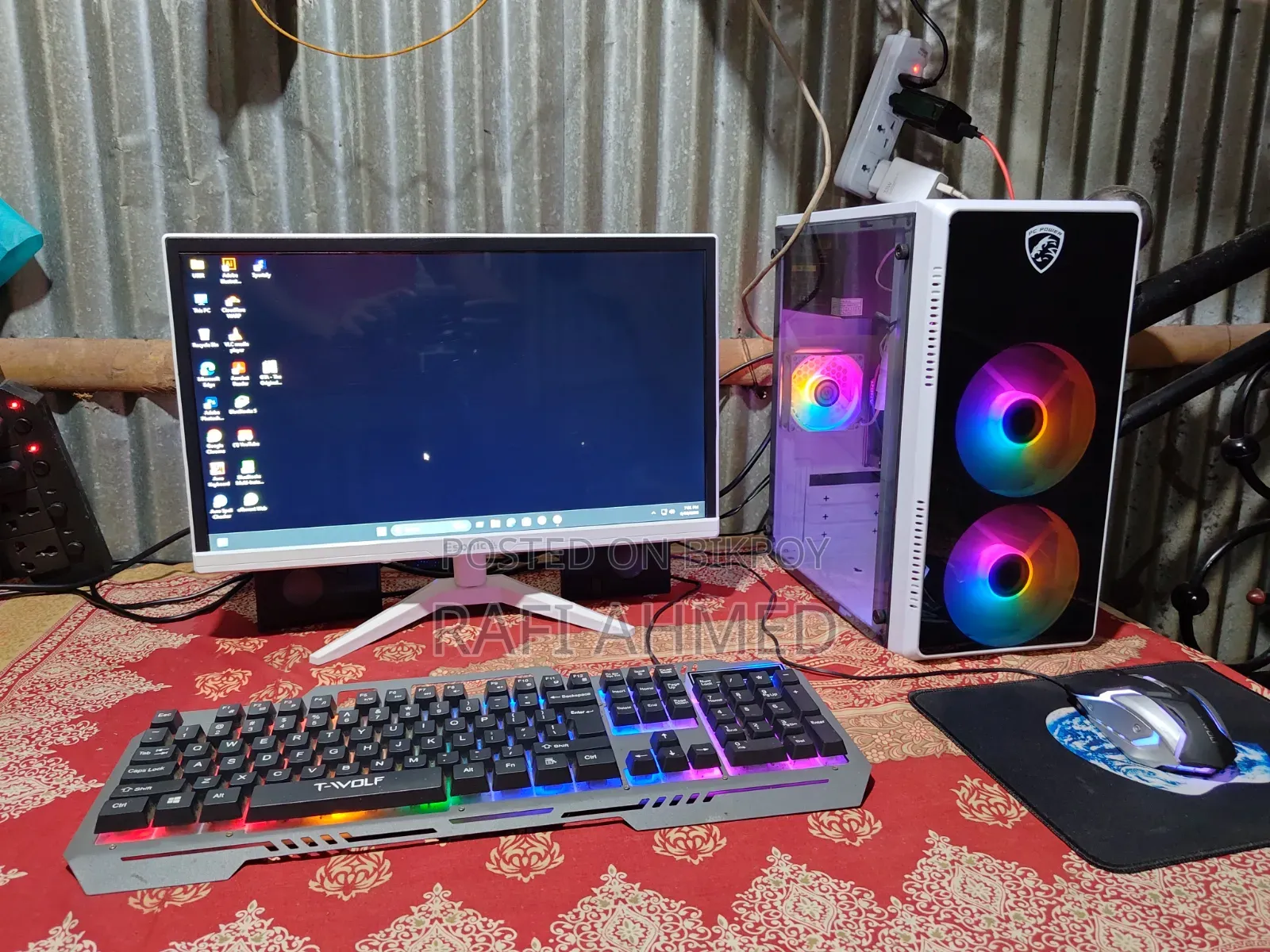 Desktop Computer 8GB AMD Ryzen 5 SSD 256GB