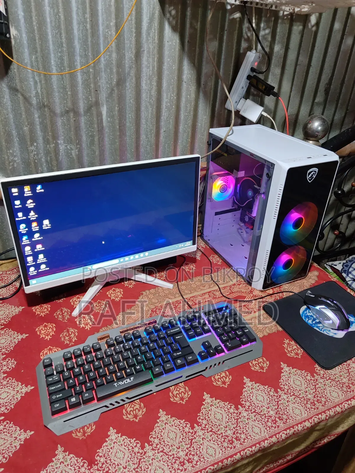 Desktop Computer 8GB AMD Ryzen 5 SSD 256GB