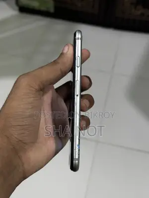 Apple iPhone 6 64 GB Silver