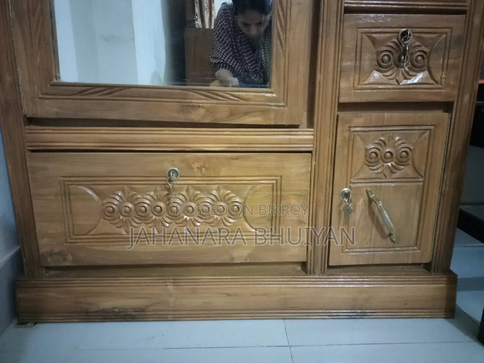 Urgent Sale: Bought 1 Week Ago, Pure Teak Wood