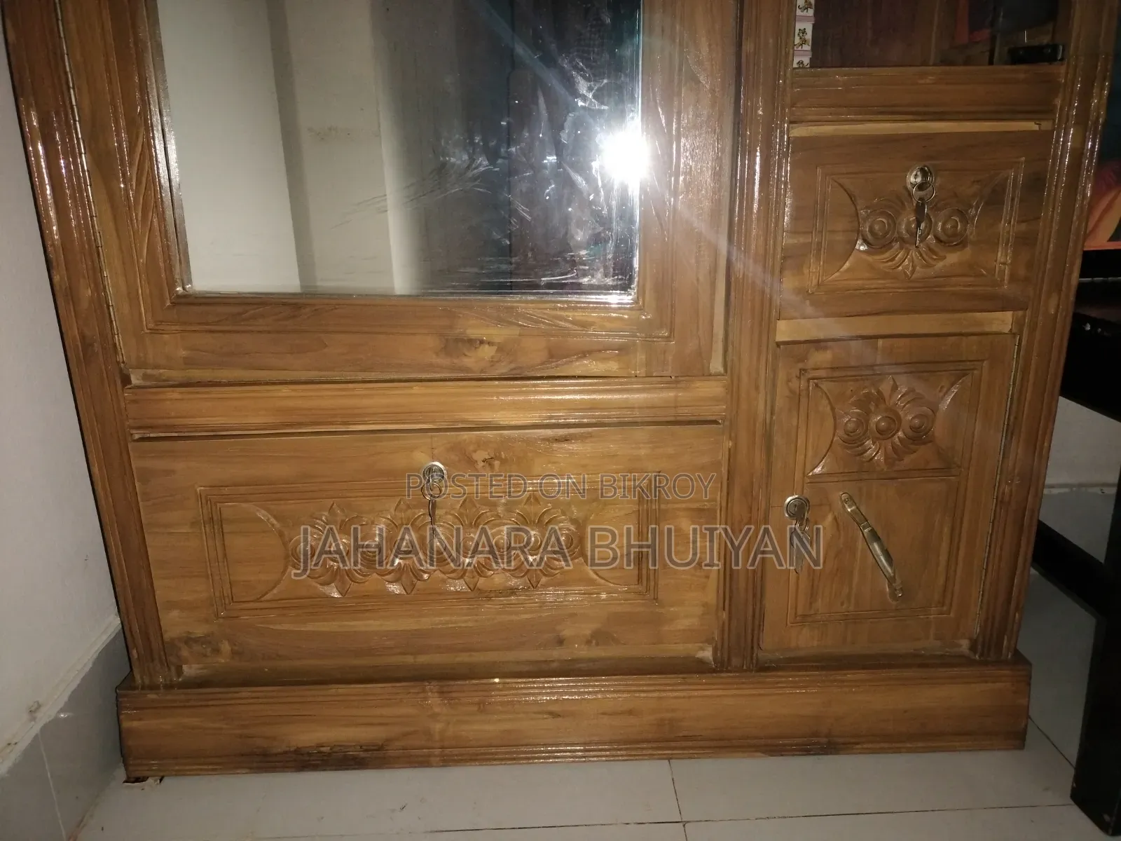 Urgent Sale: Bought 1 Week Ago, Pure Teak Wood