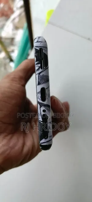 ওয়ানপ্লাস ৮ ১২৮ জিবি ব্ল্যাক