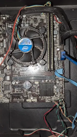 Desktop Computer Gigabyte GB-BKi7A-7500 2GB Intel Core i5 eMMC 16 GB