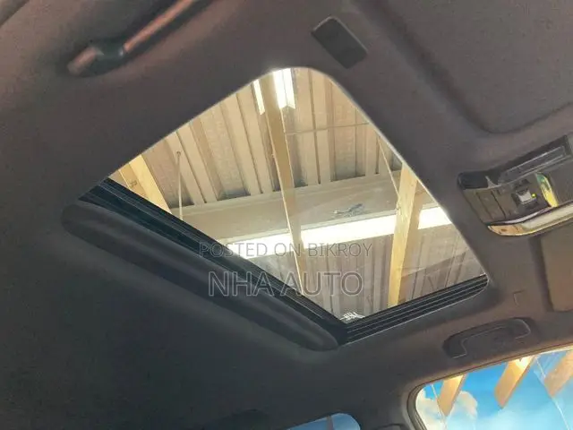 টয়োটা ল্যান্ড ক্রুজার এলসি২৫০ ২০২৪ সাদা